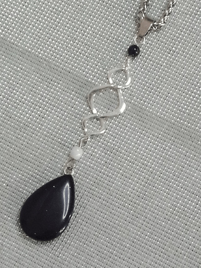 Collier NOVA