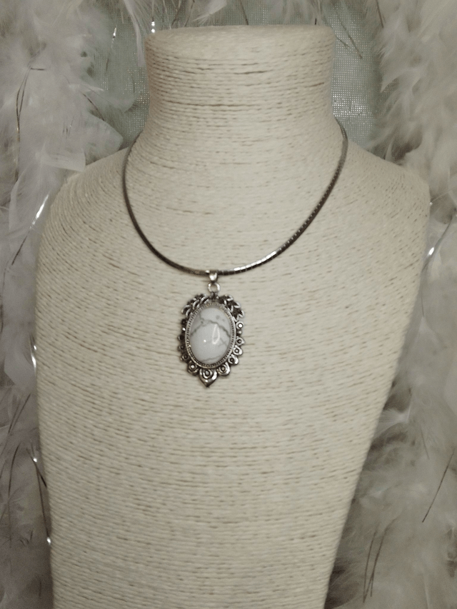 Collier ras de cou - CAMÉLIA