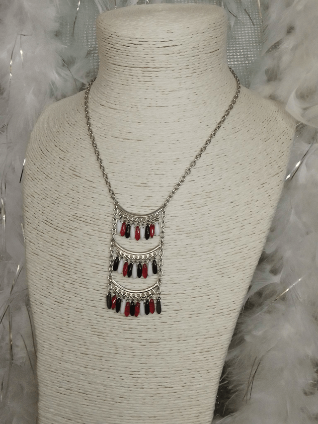 Collier JAYA