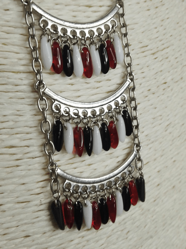 Collier JAYA